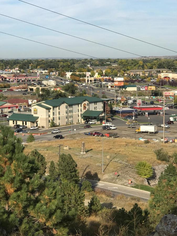 Boothill And 3* Billings